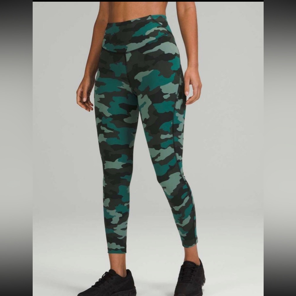 Lululemon Base Pace HR Tight size 18